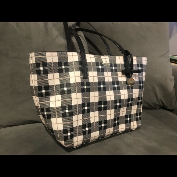 Authentic Kate Spade Purse - Picture 2 of 5